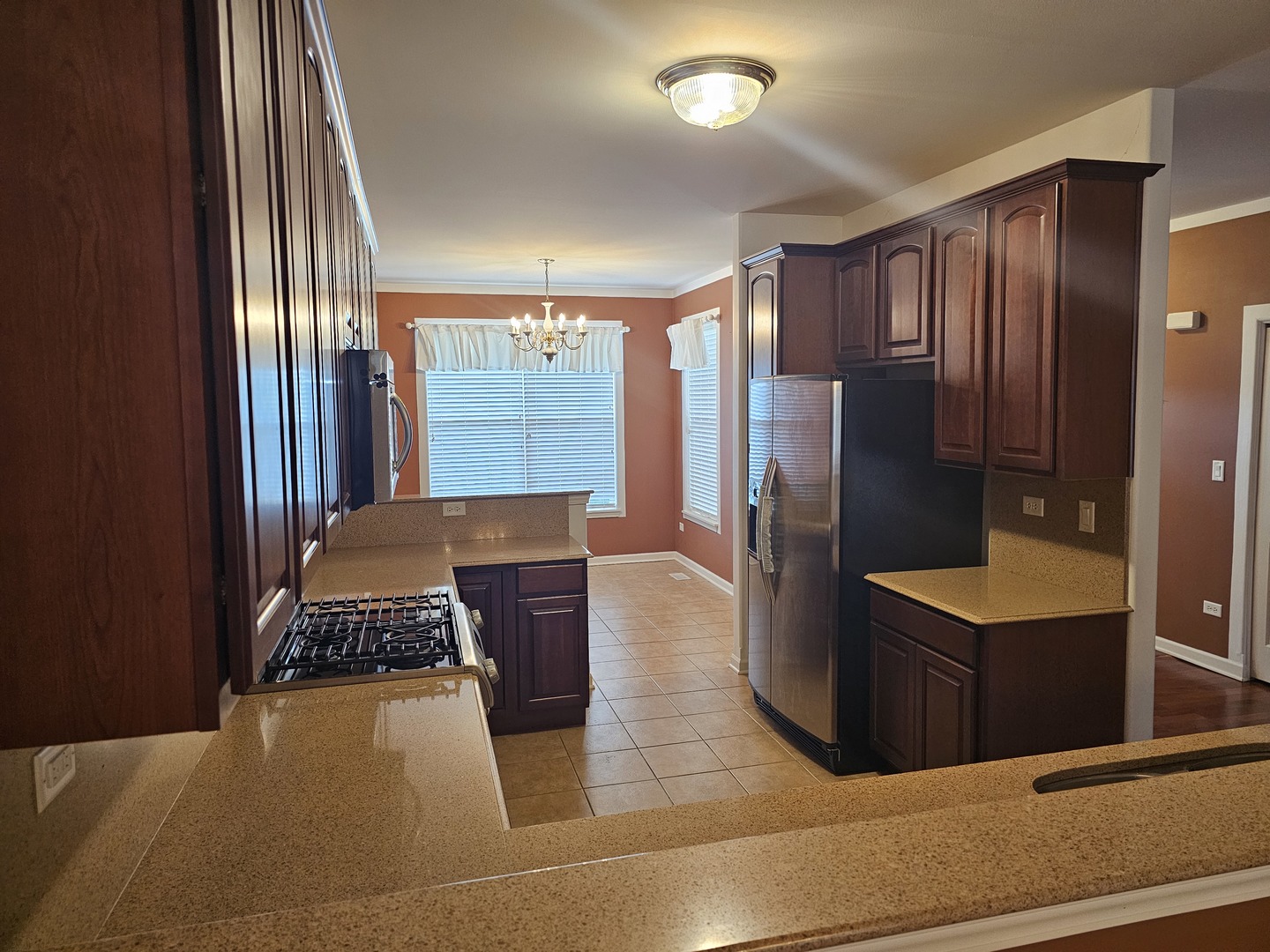 3702 Clubhome Lane Property Photo 9