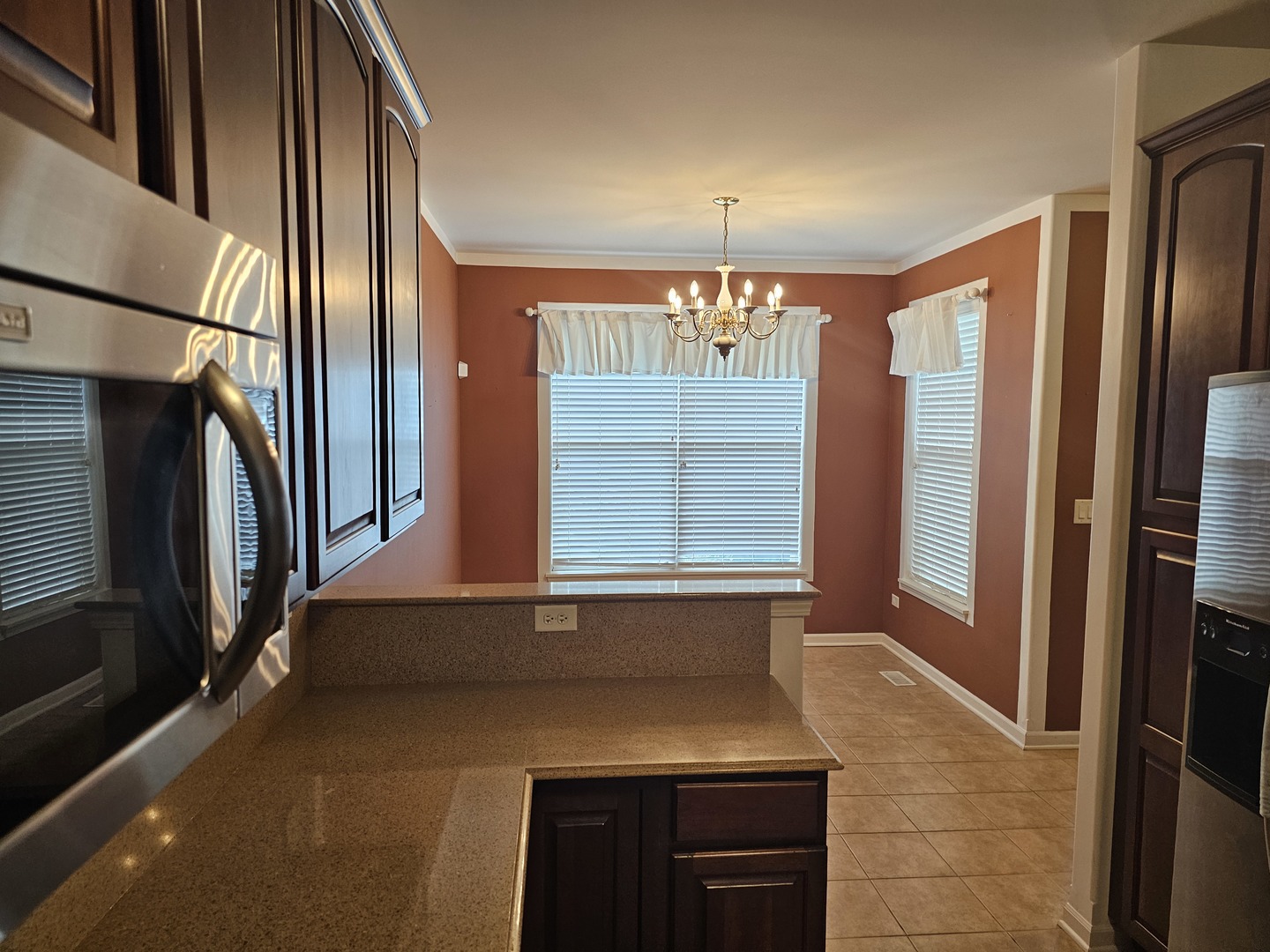 3702 Clubhome Lane Property Photo 10
