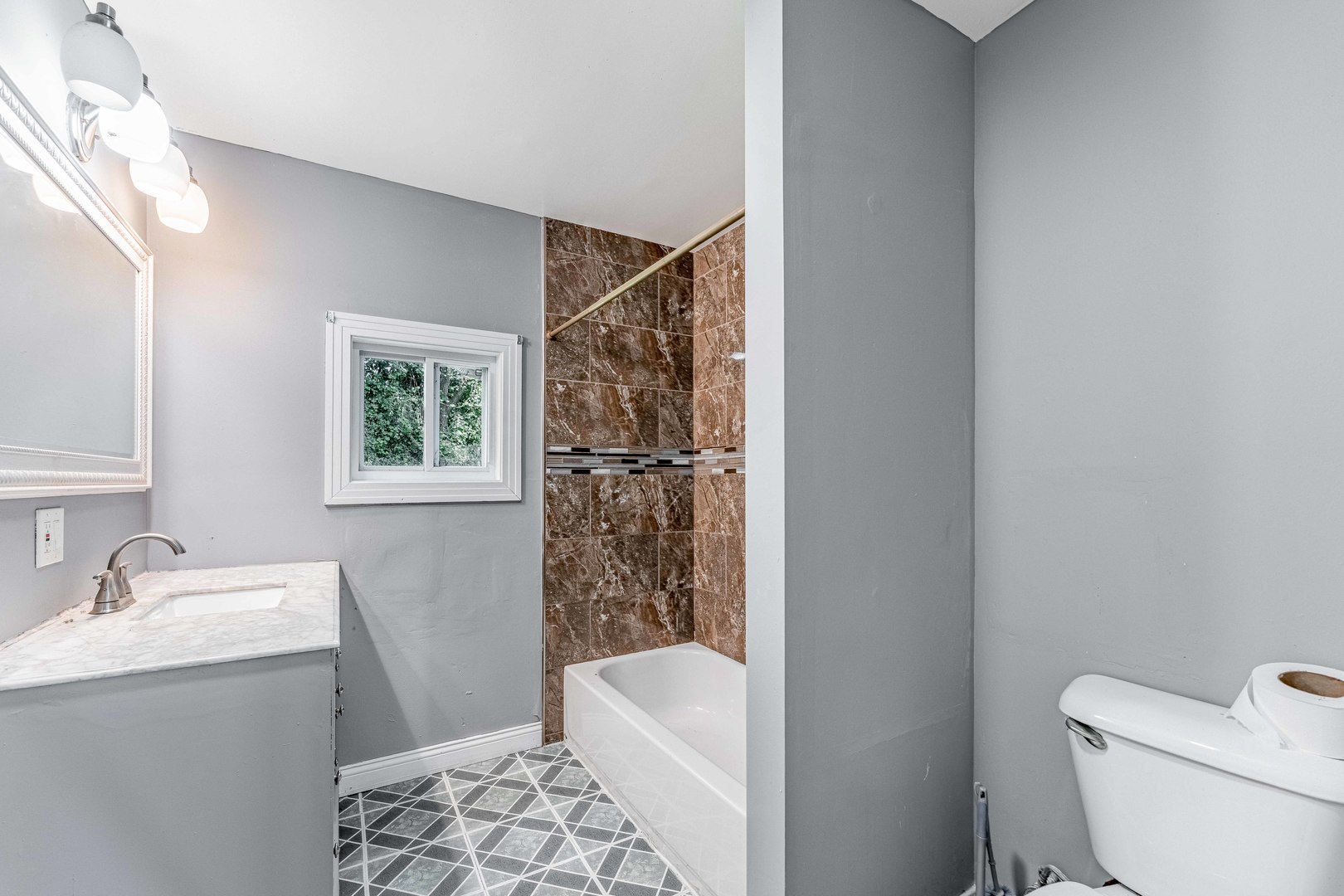 16332 Kedzie Avenue Property Photo 10