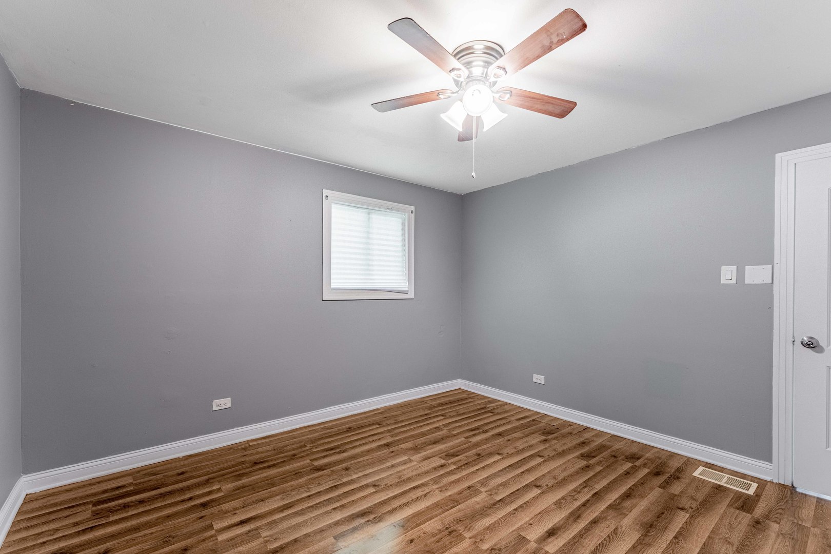 16332 Kedzie Avenue Property Photo 20