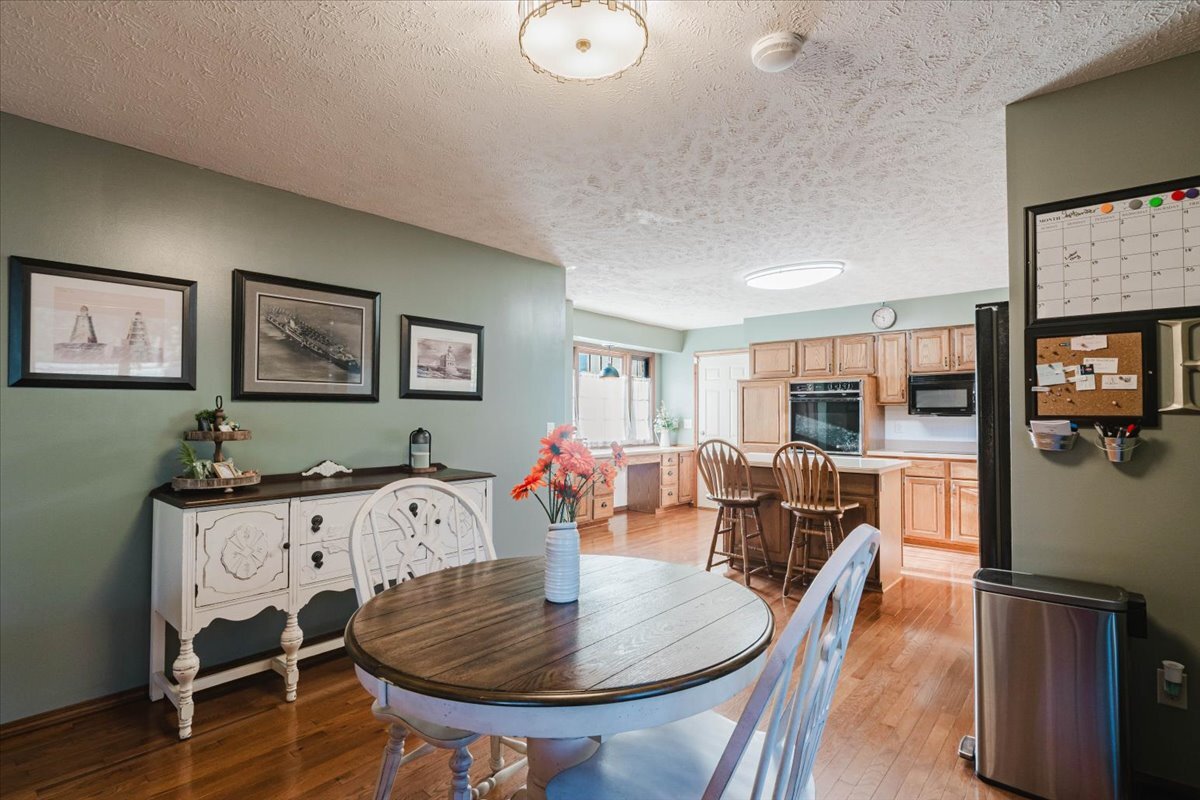 4 Inverness Drive Property Photo 13
