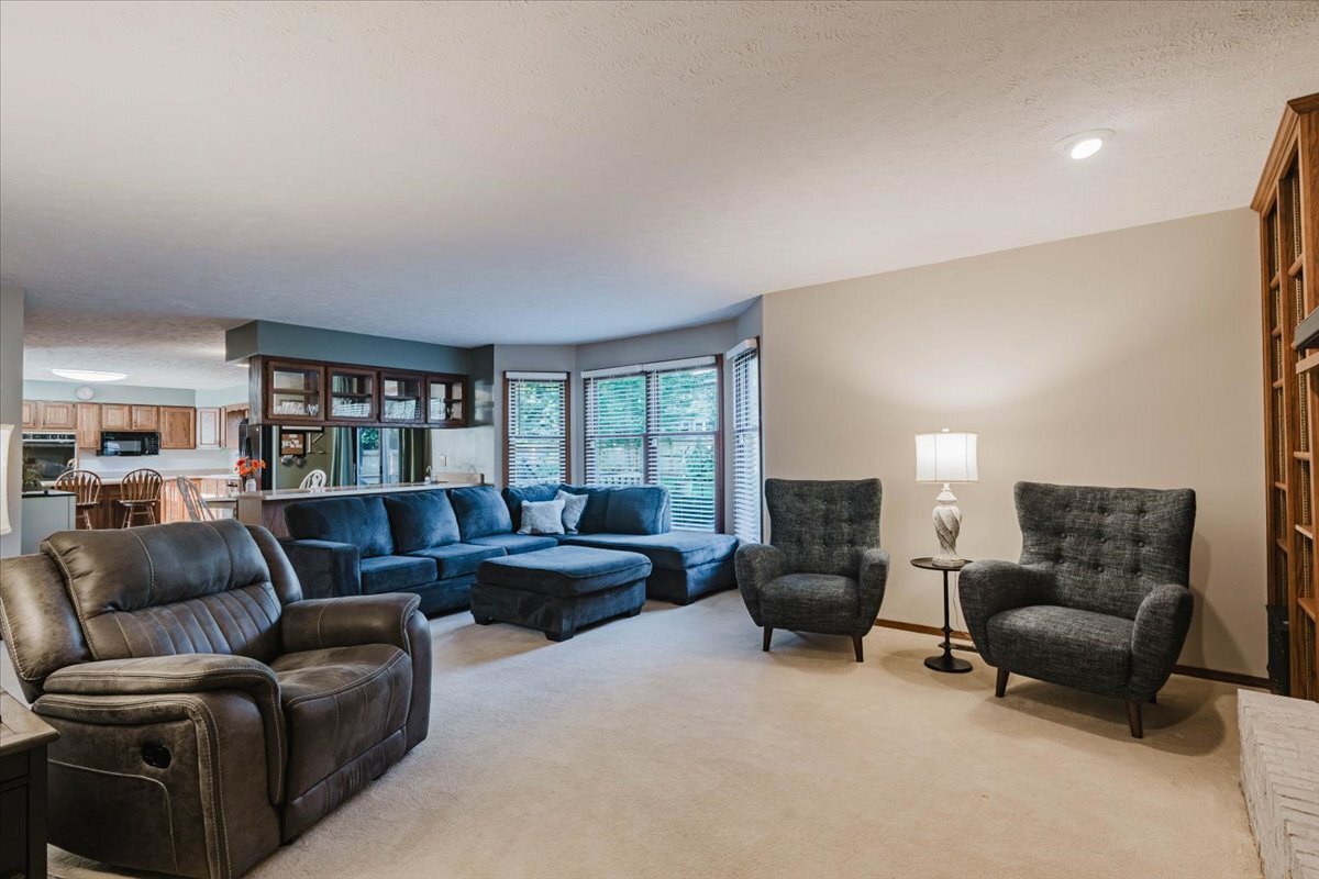 4 Inverness Drive Property Photo 15