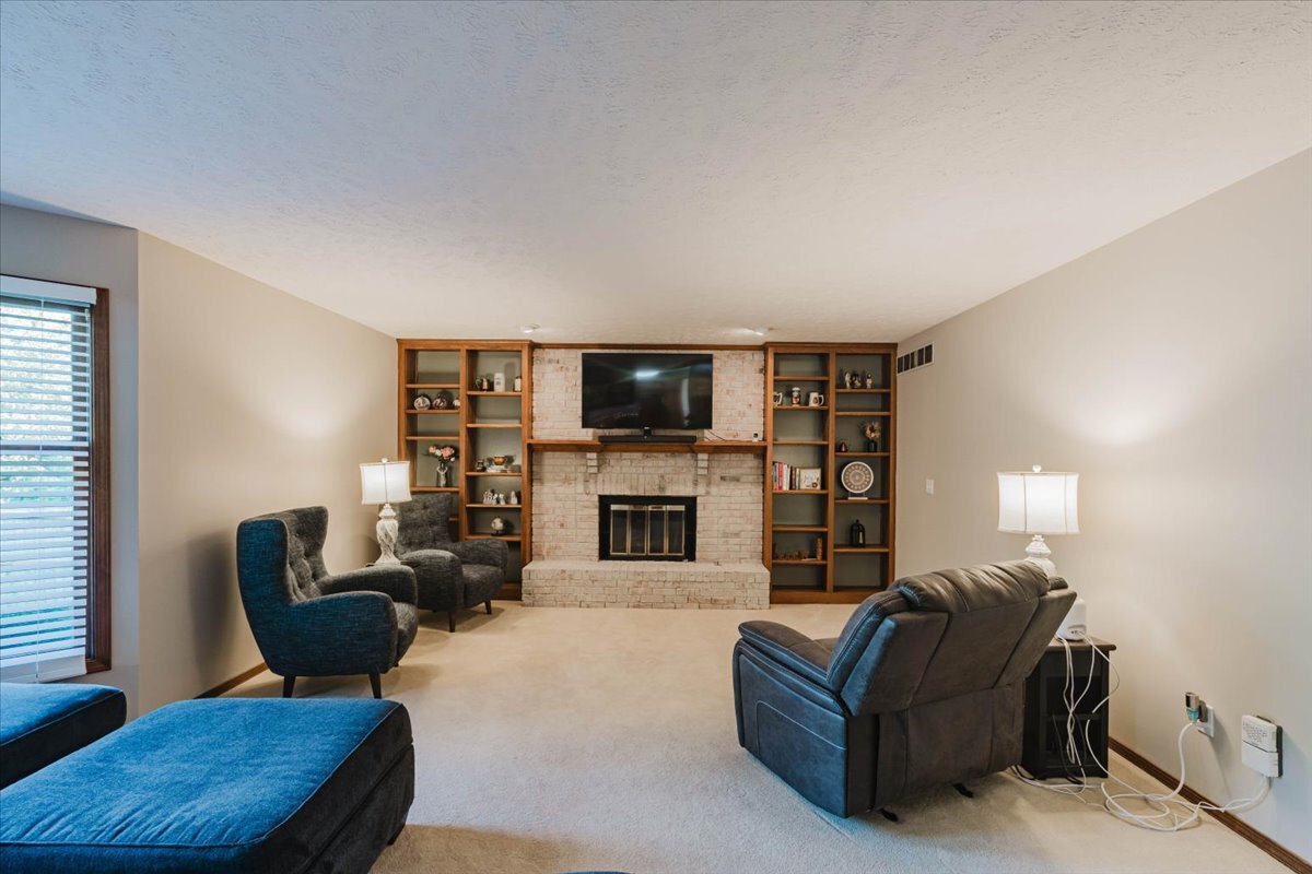 4 Inverness Drive Property Photo 16