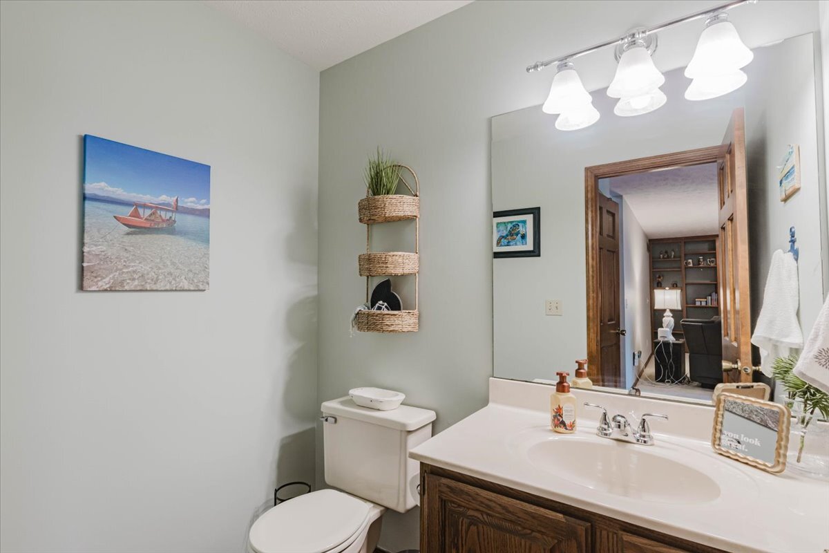 4 Inverness Drive Property Photo 20