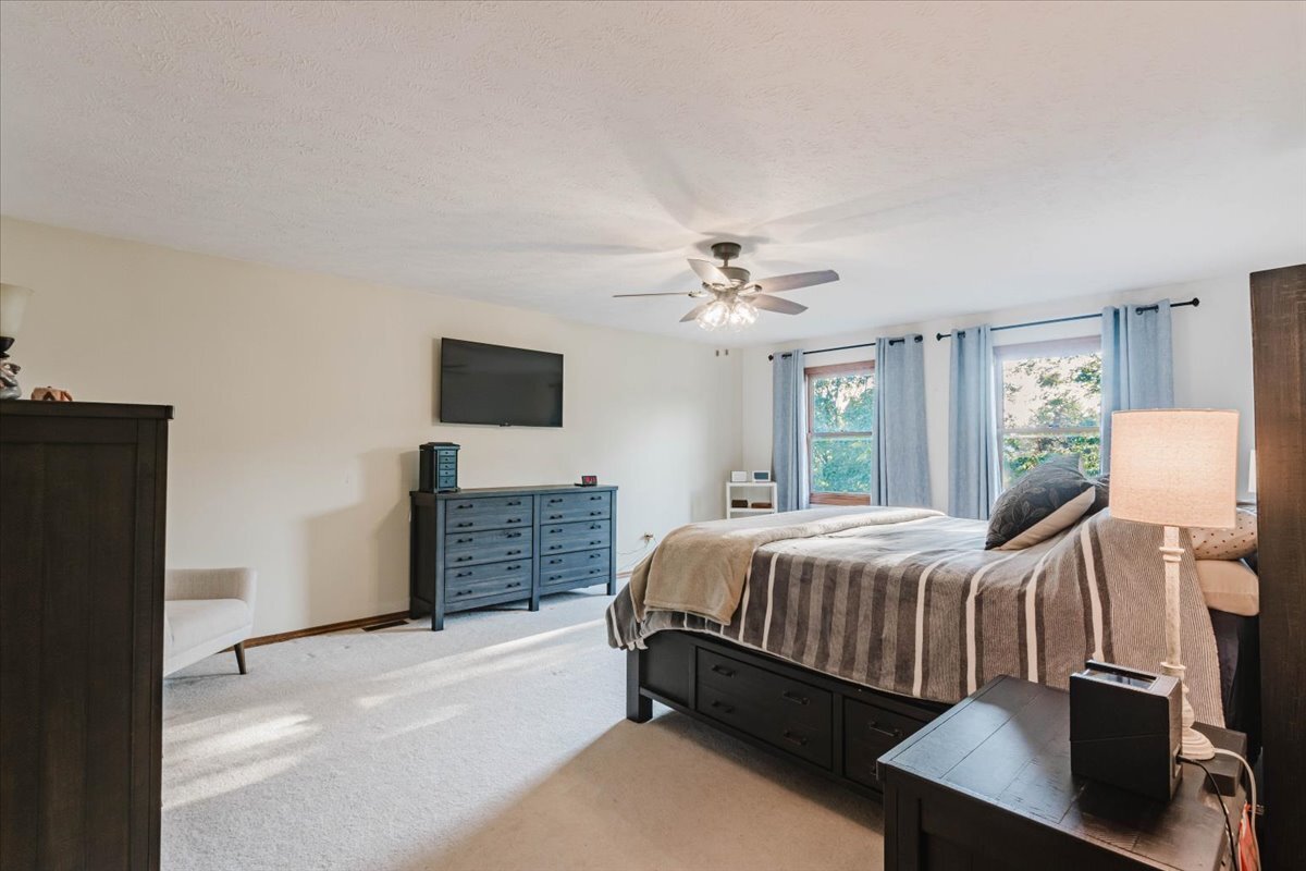 4 Inverness Drive Property Photo 21