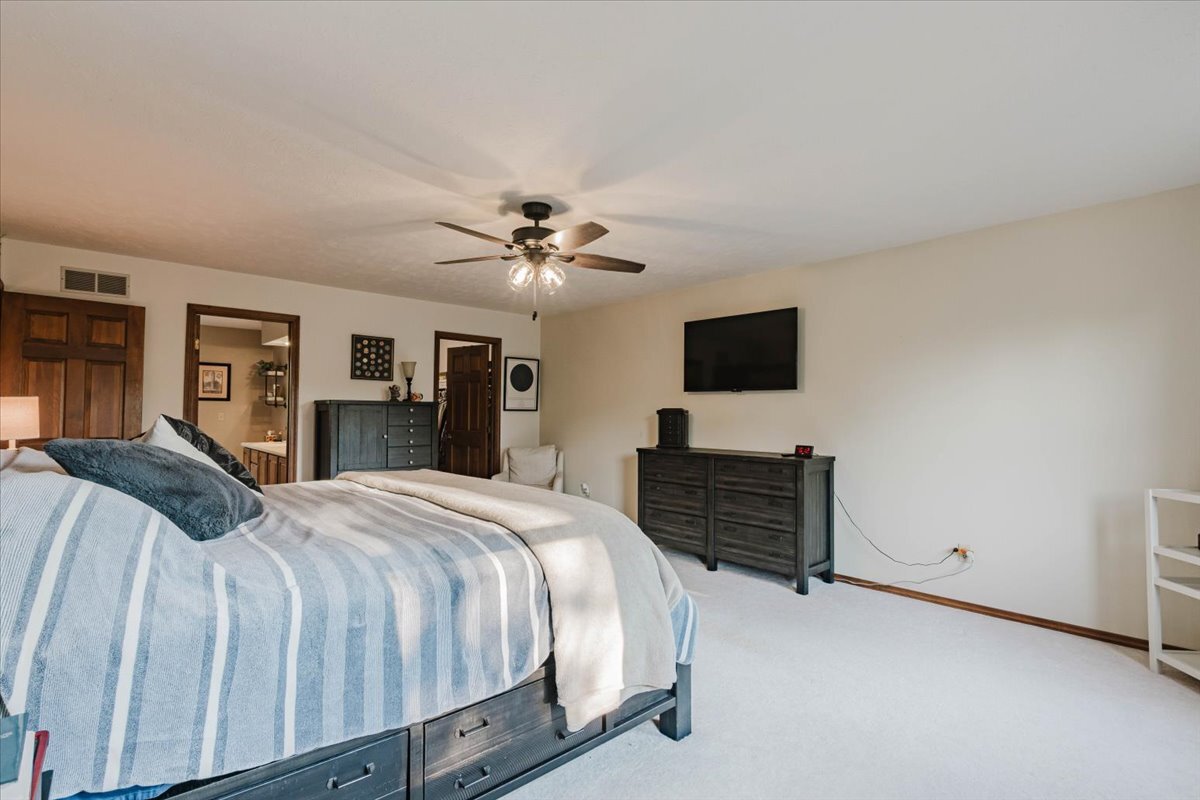 4 Inverness Drive Property Photo 23
