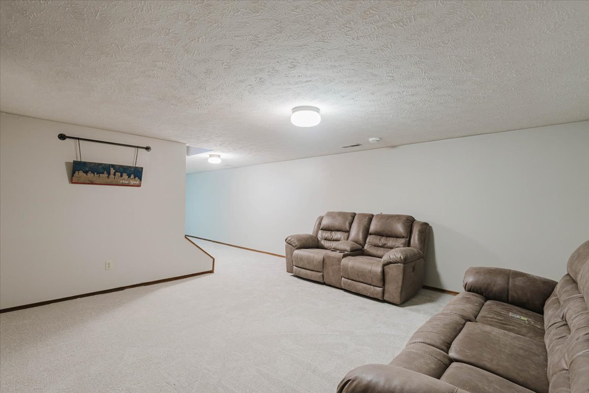 4 Inverness Drive Property Photo 33
