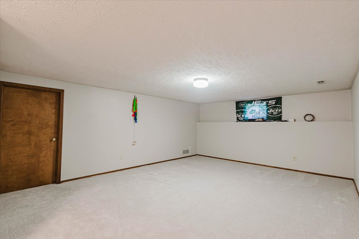 4 Inverness Drive Property Photo 35