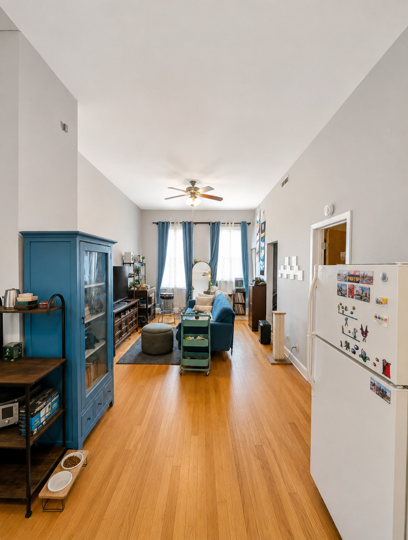 1946 W Belmont Avenue 2f Property Photo 9