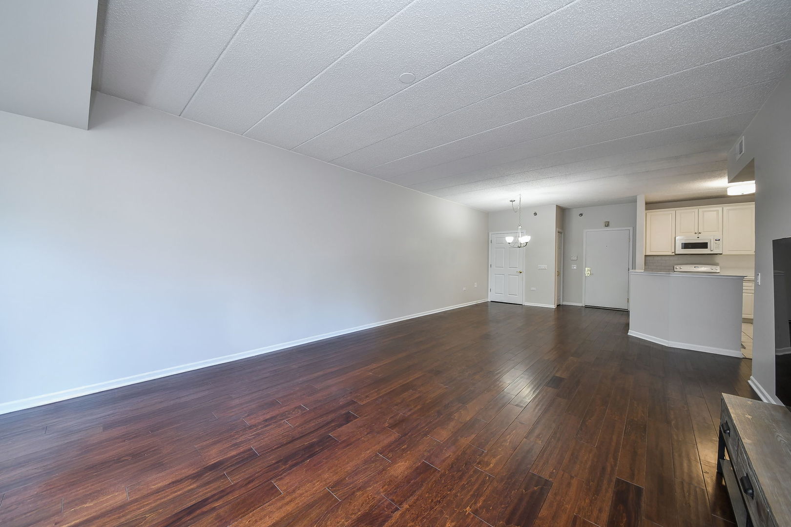 111 N Wheaton Avenue 103 Property Photo 6