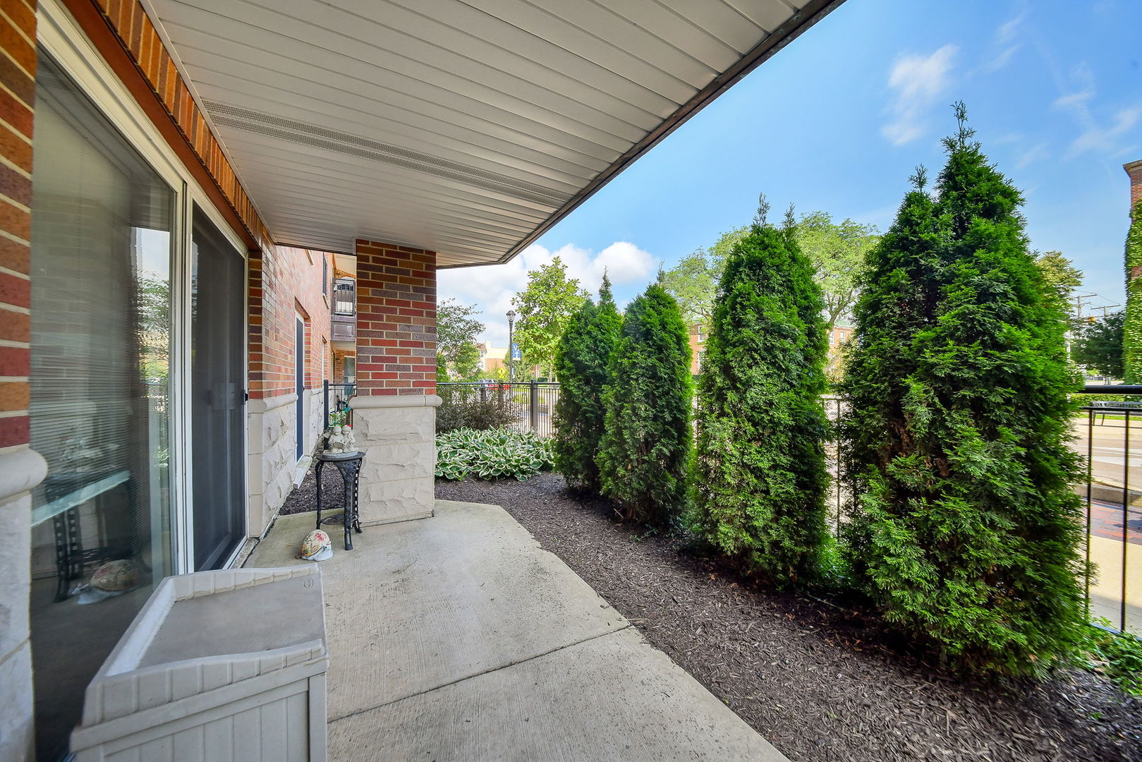 111 N Wheaton Avenue 103 Property Photo 20