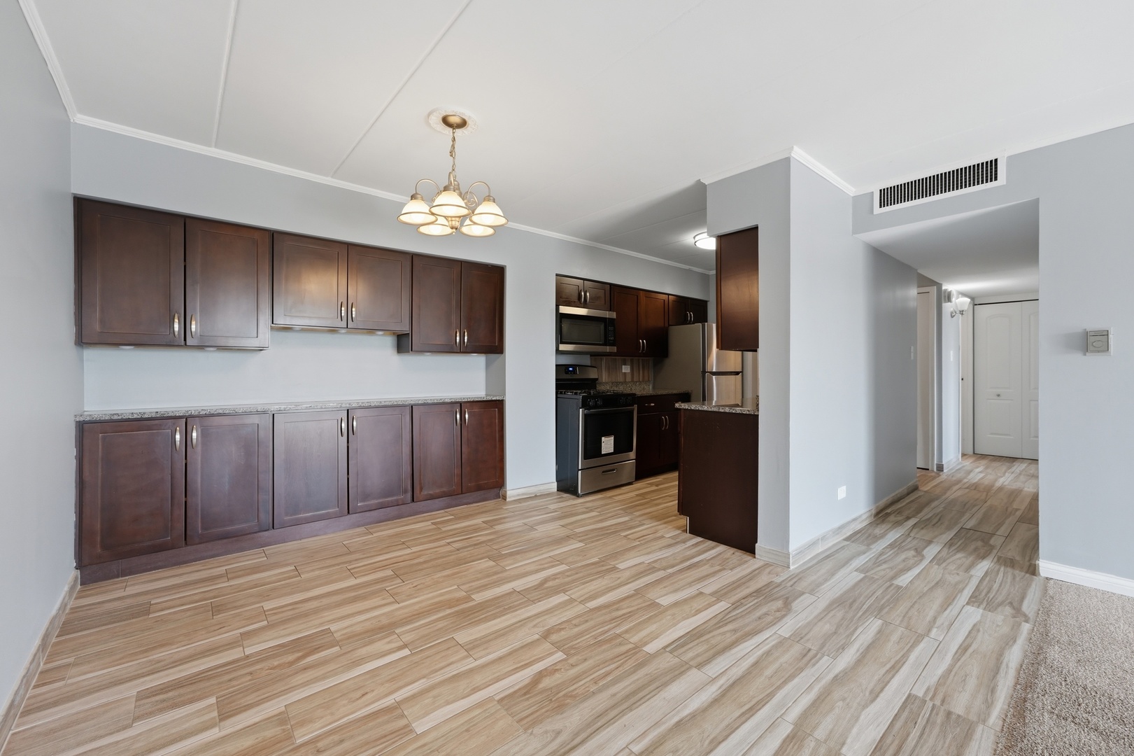 220 S Roselle Road 524 Property Photo 11