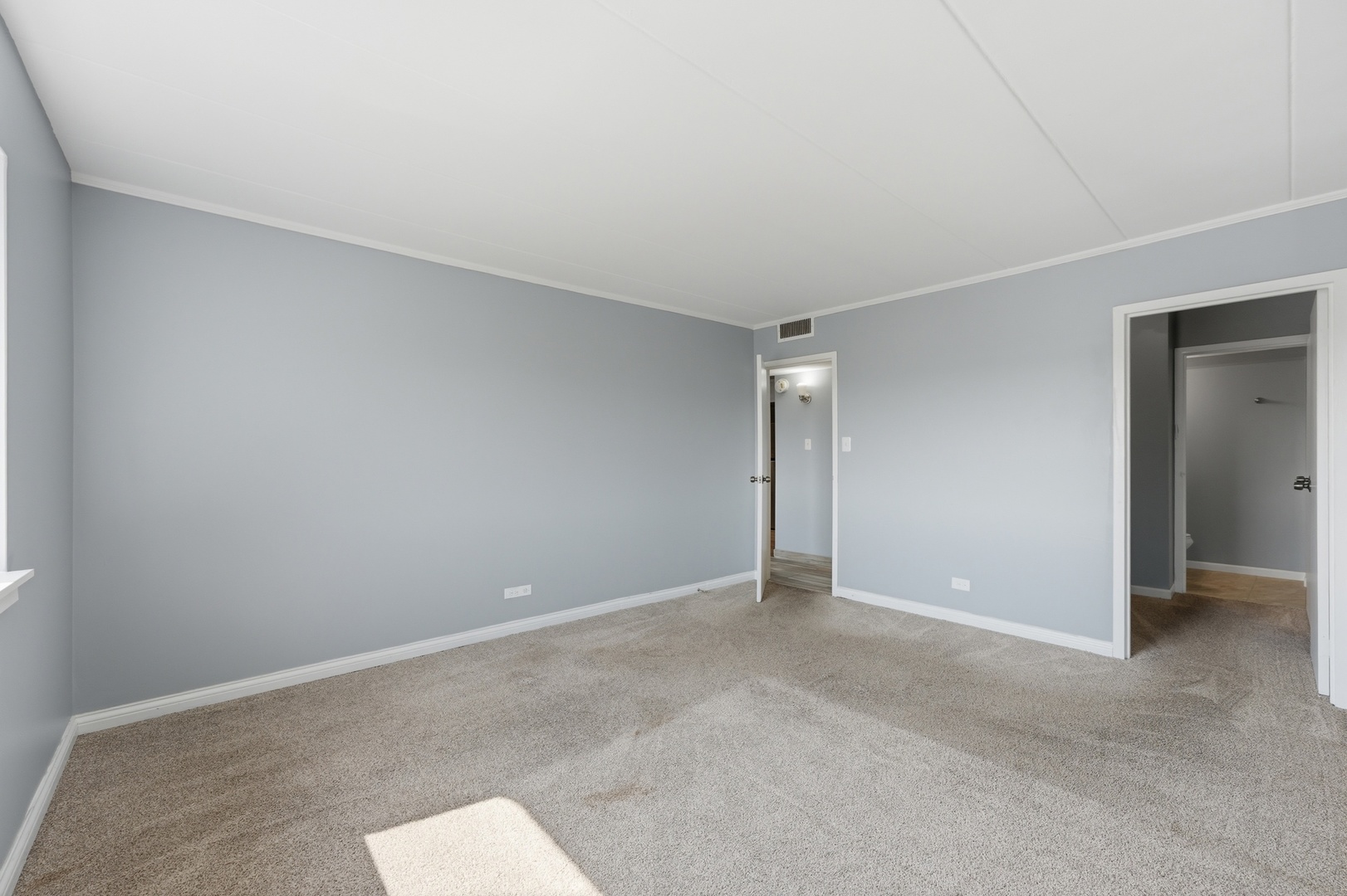 220 S Roselle Road 524 Property Photo 24