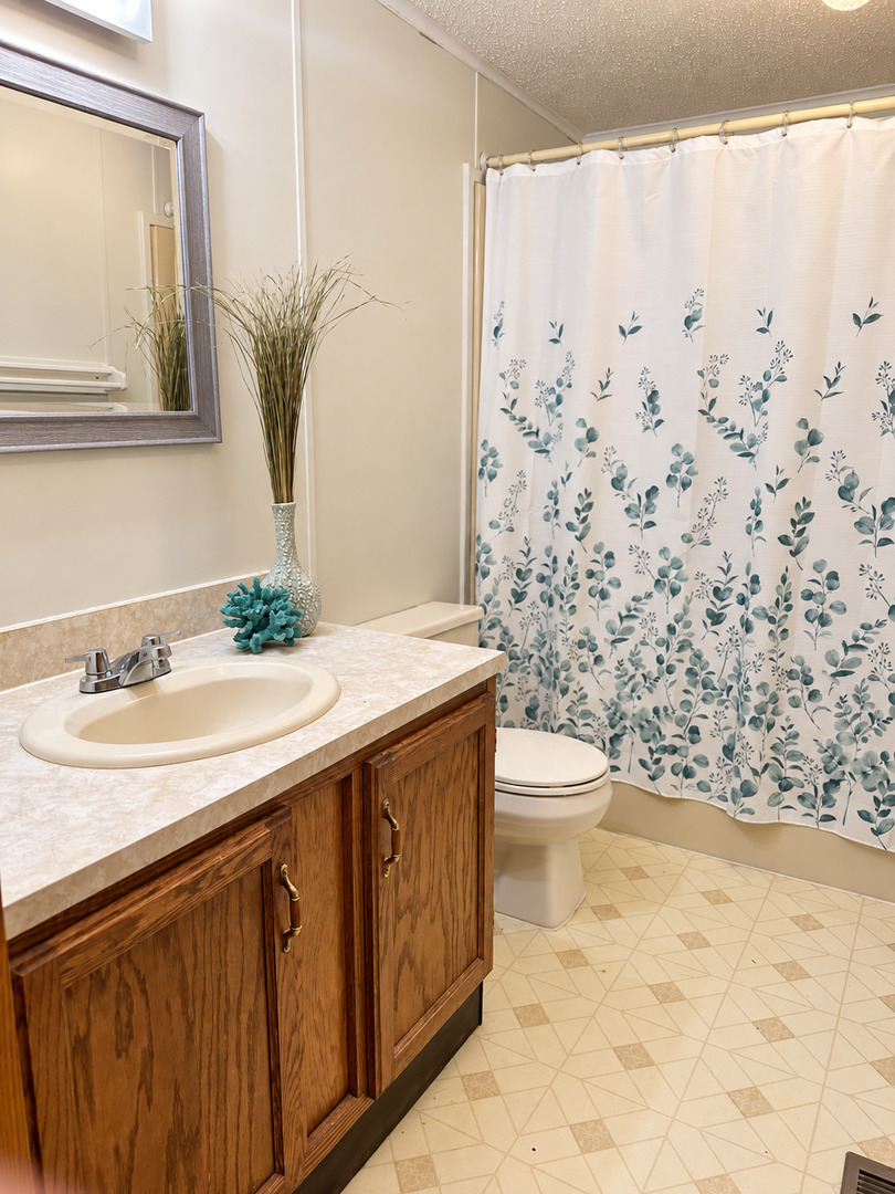 22734 Ravisloe Lane Property Photo 15