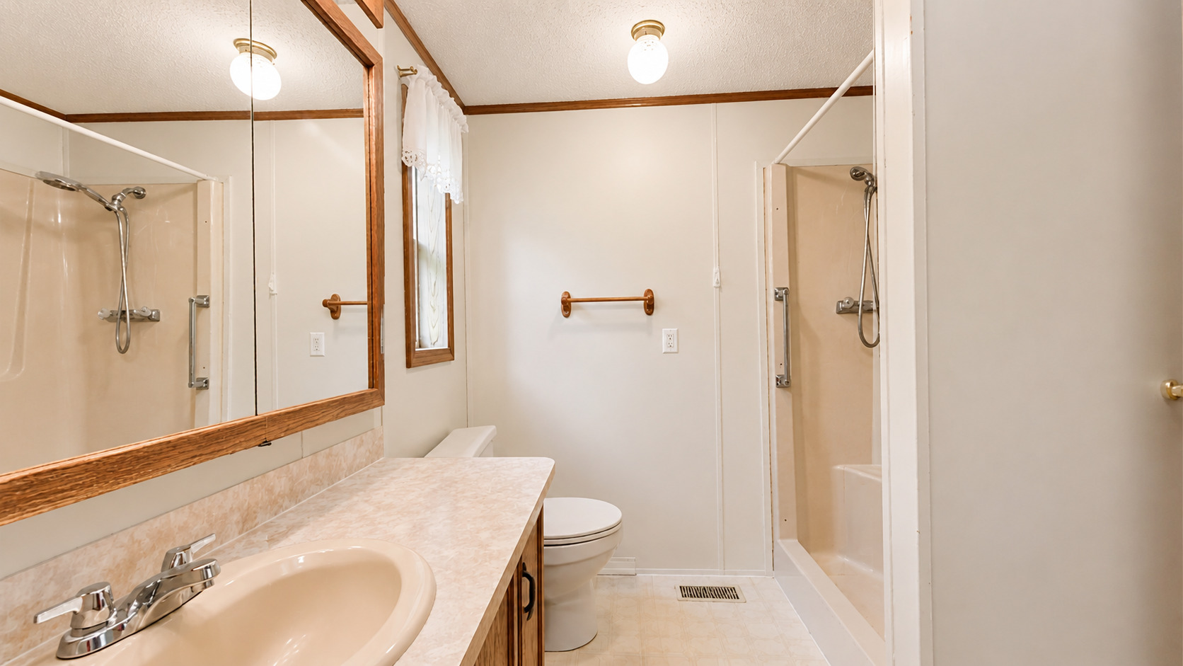 22734 Ravisloe Lane Property Photo 21