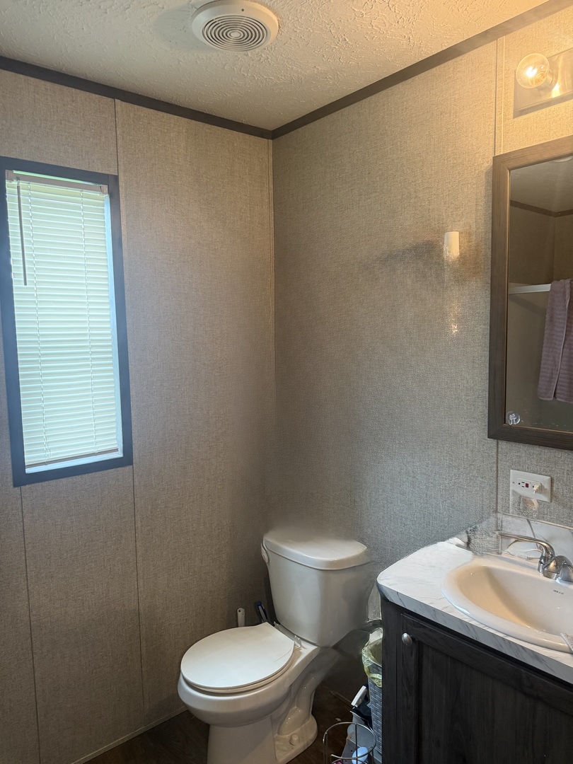 118 Lake Bluff Drive Property Photo 7