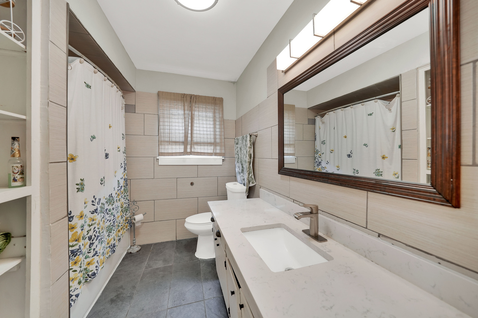 5550 S Pulaski Road Property Photo 13