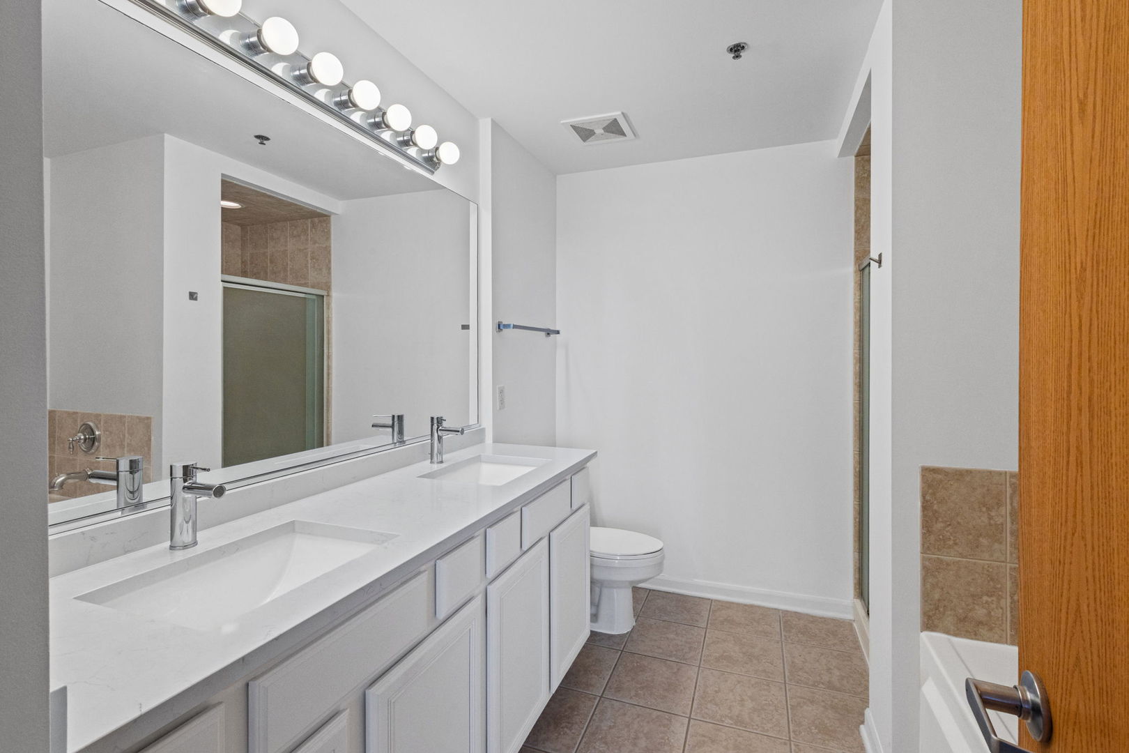 1250 S Indiana Avenue 704 Property Photo 19