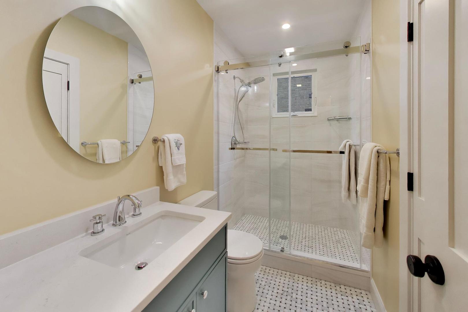 3228 W Warner Avenue Property Photo 13