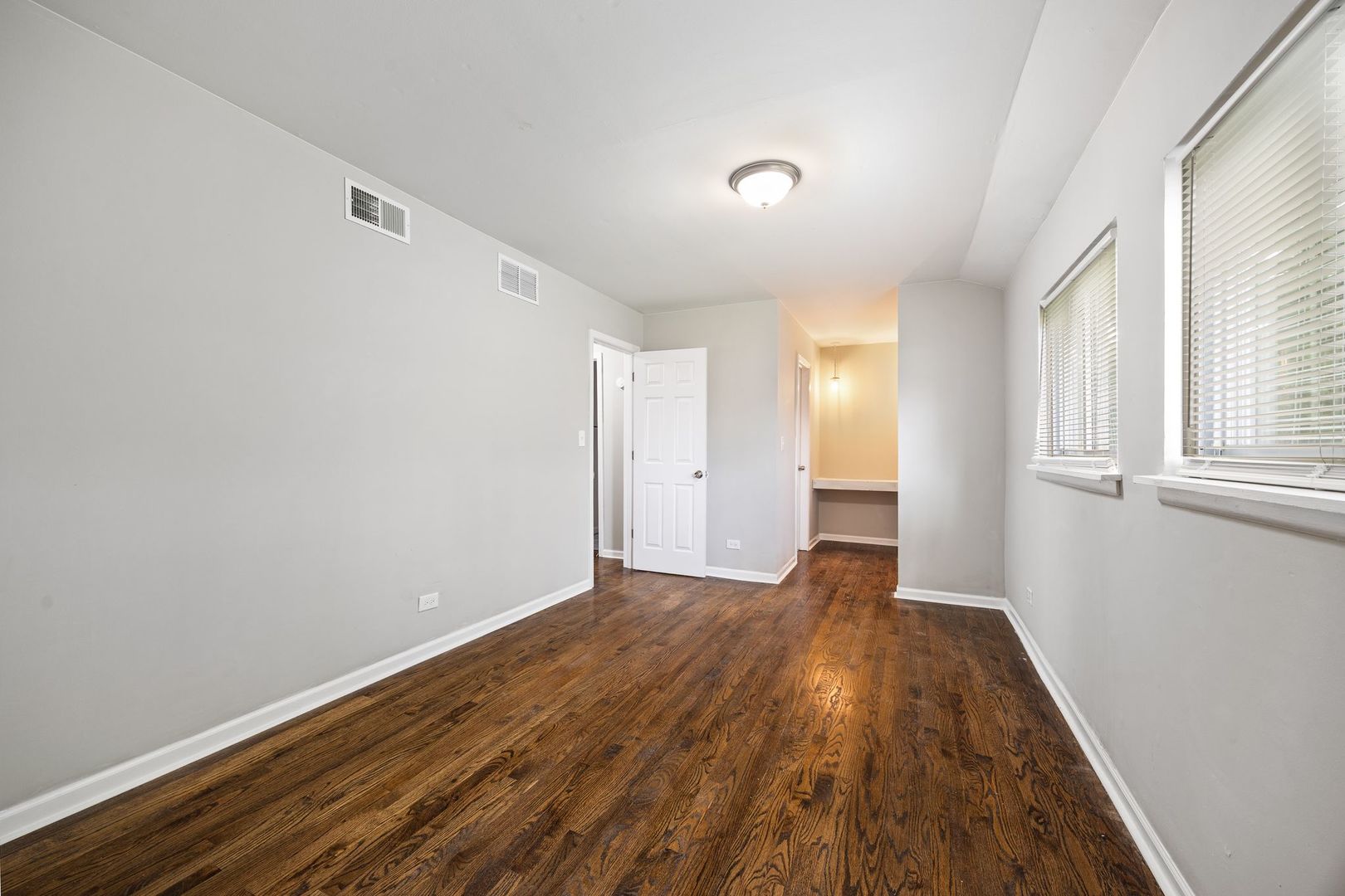 3041 St. Ives Court Property Photo 12