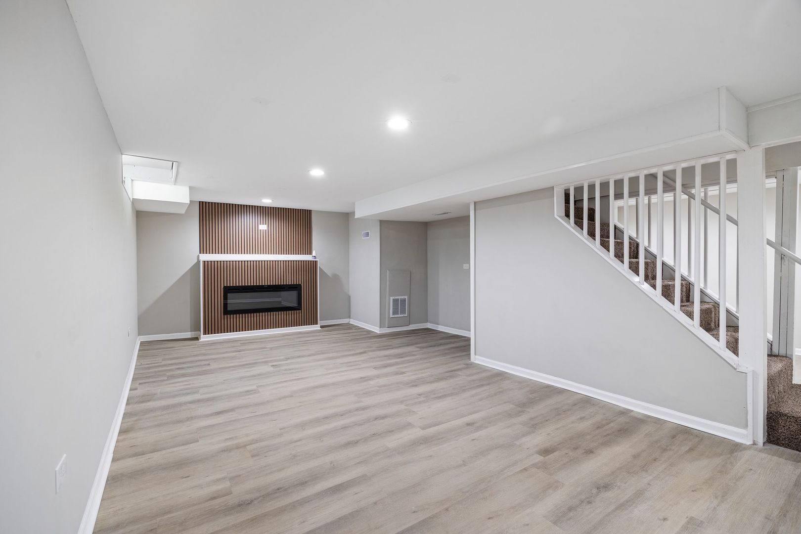 3041 St. Ives Court Property Photo 18