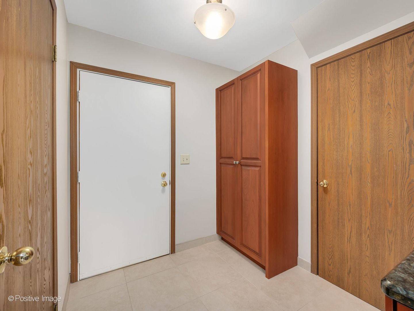7926 Stewart Drive Property Photo 11
