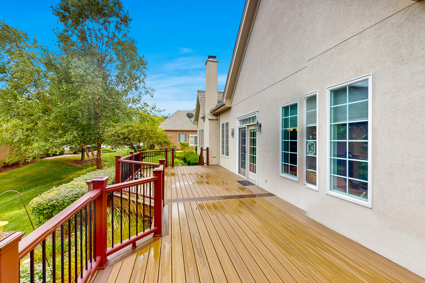1043 Ridgeview Drive Property Photo 4