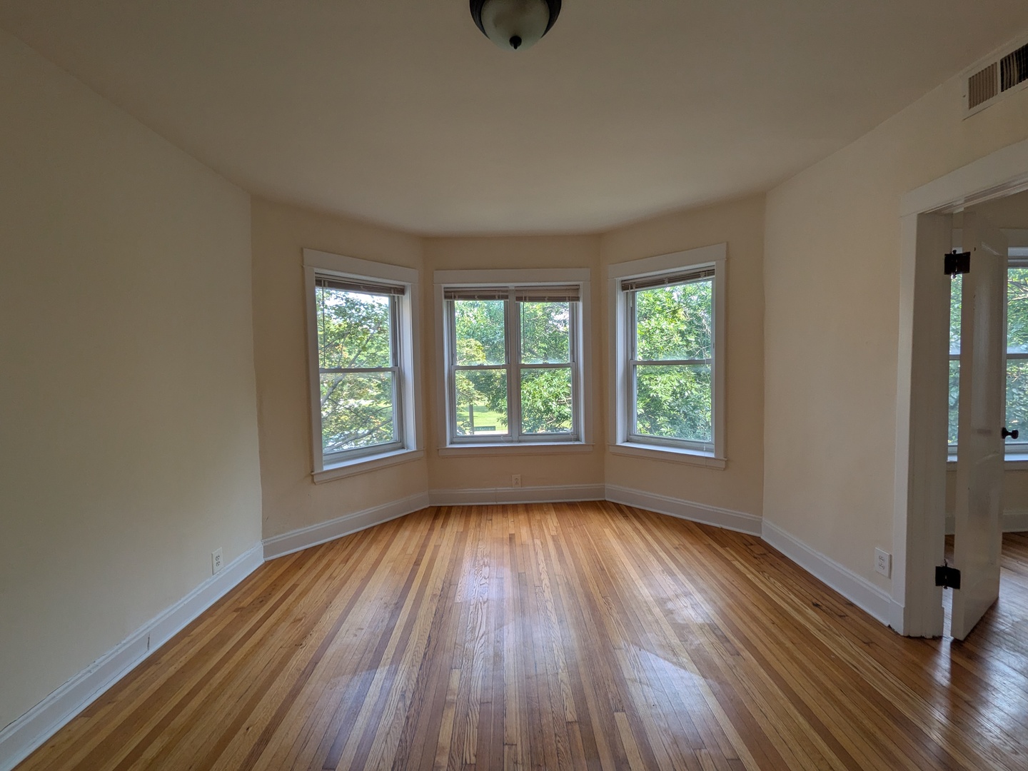 1524 N Kedzie Avenue 2 Property Photo 6