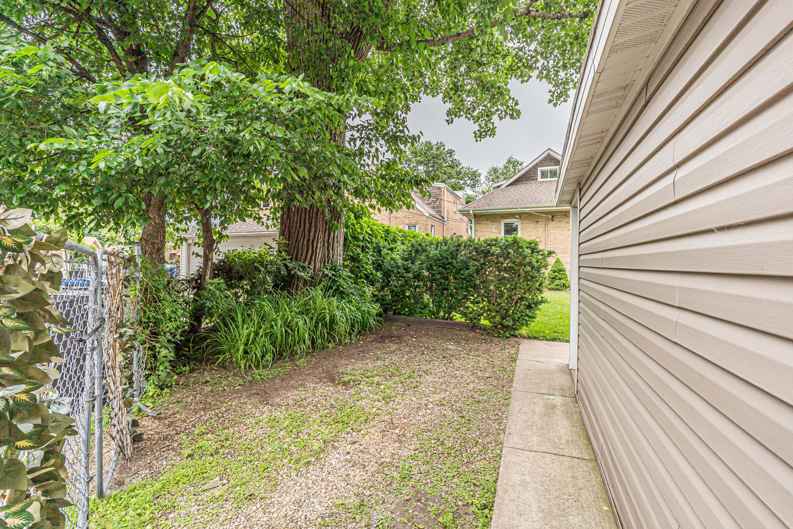 5830 N Nagle Avenue Property Photo 32