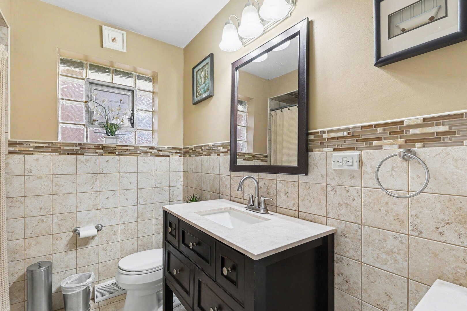 9002 S Parkside Avenue Property Photo 11