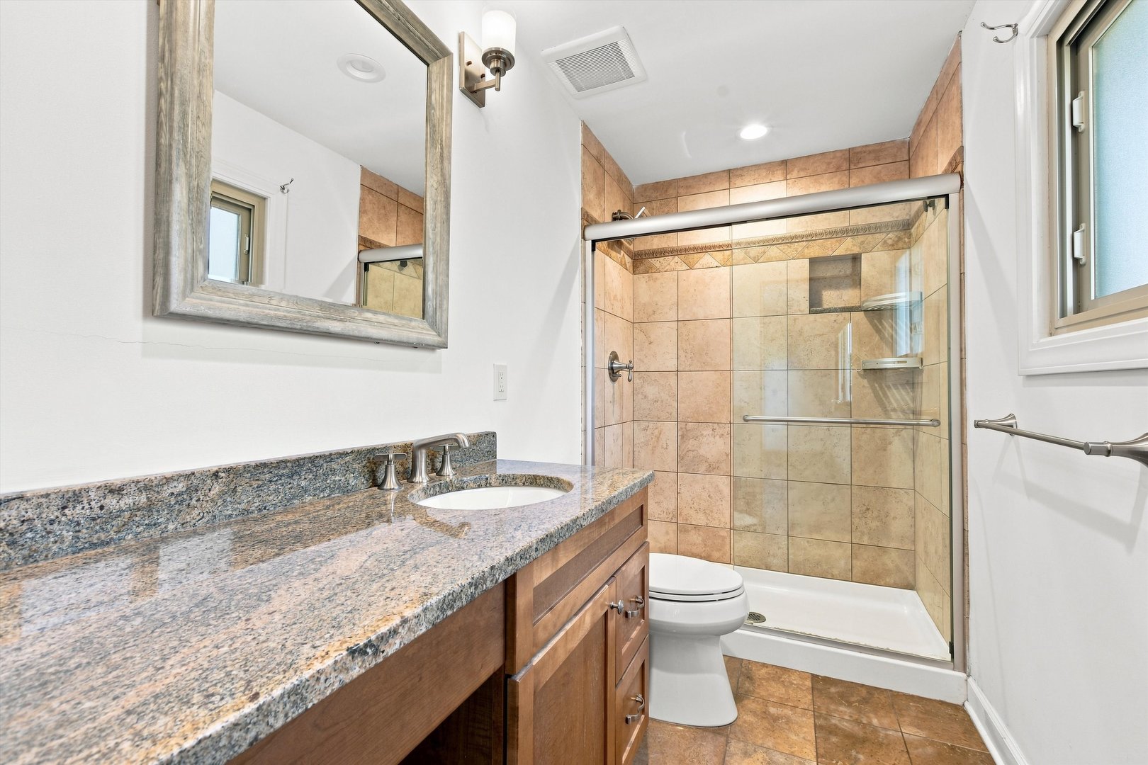 1727 Ellendale Drive Property Photo 17