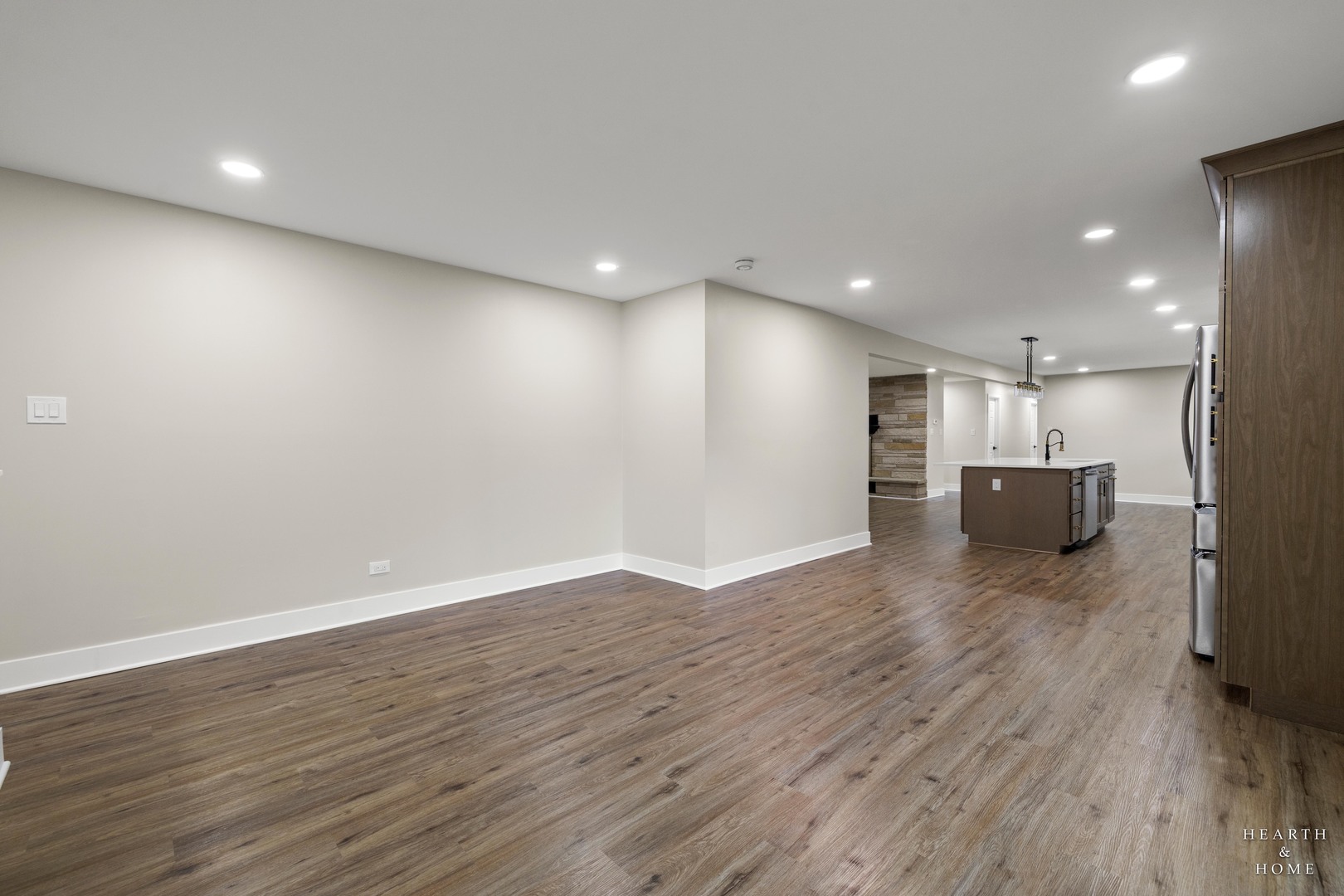 355 Hiawatha Drive Property Photo 14
