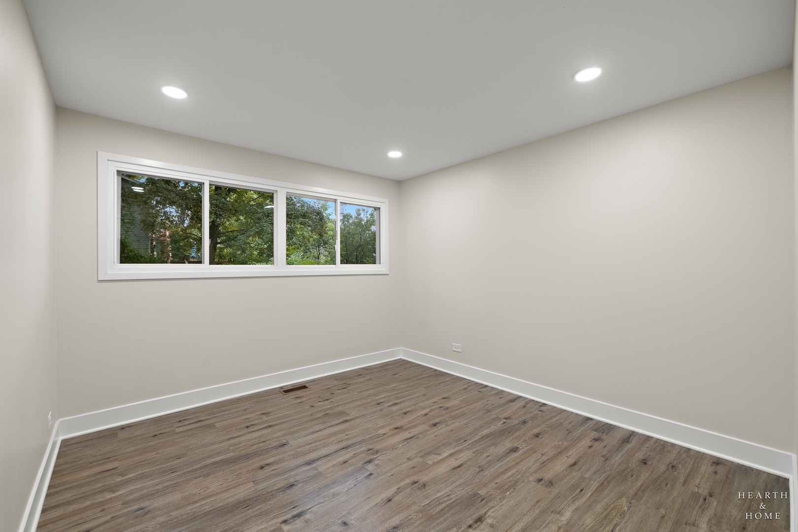355 Hiawatha Drive Property Photo 19