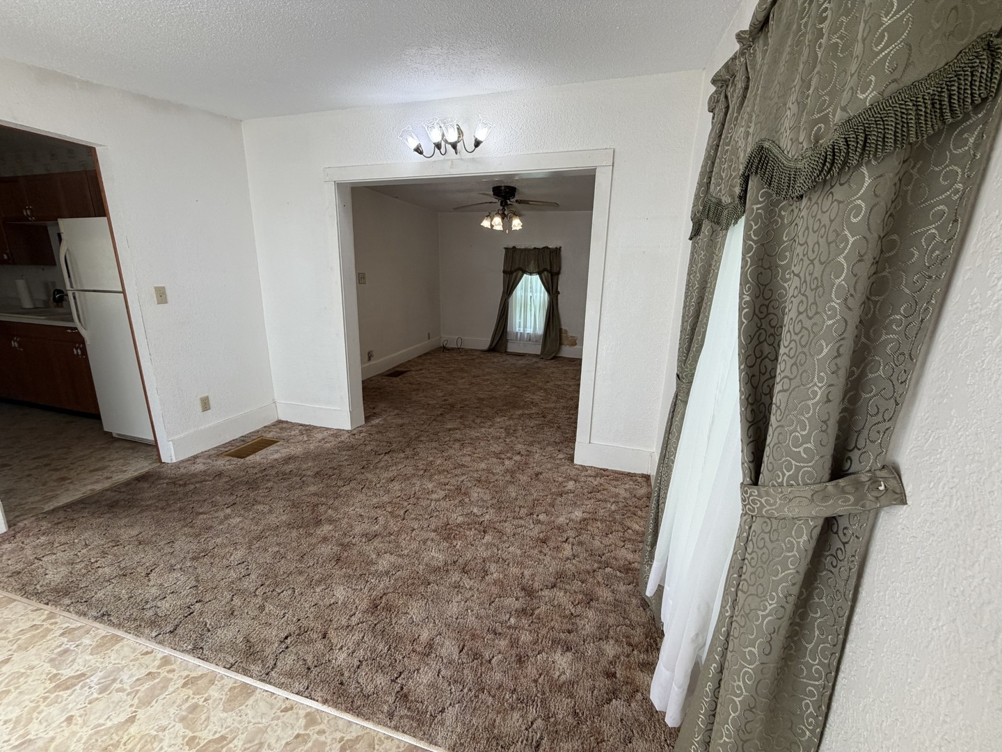 115 Valley Street Property Photo 4