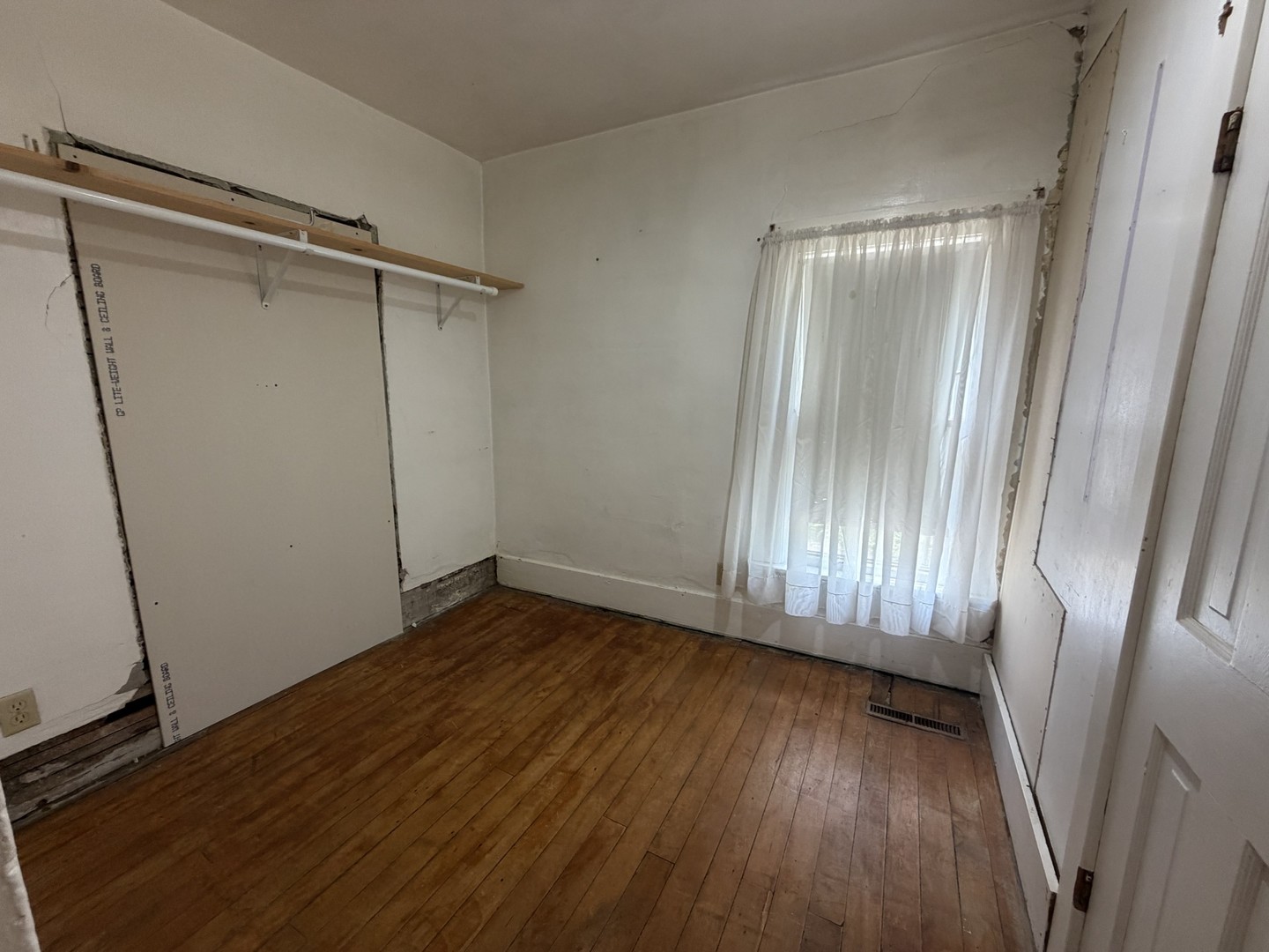115 Valley Street Property Photo 10