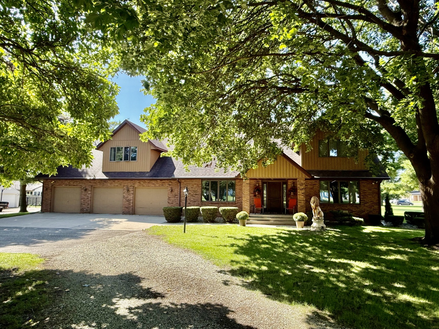 444 Garfield Avenue Property Photo 1