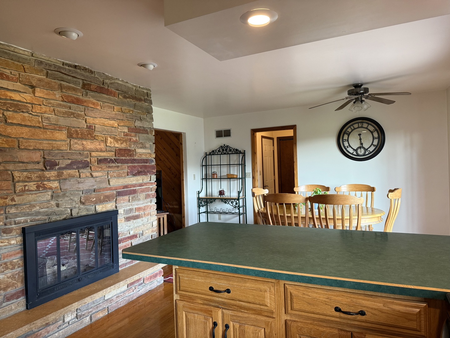 444 Garfield Avenue Property Photo 23