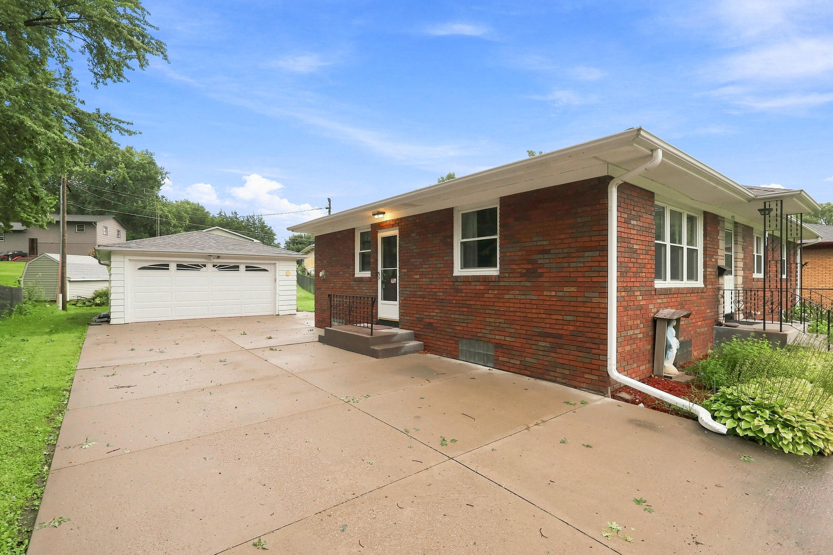 4131 N Linwood Avenue Property Photo 26