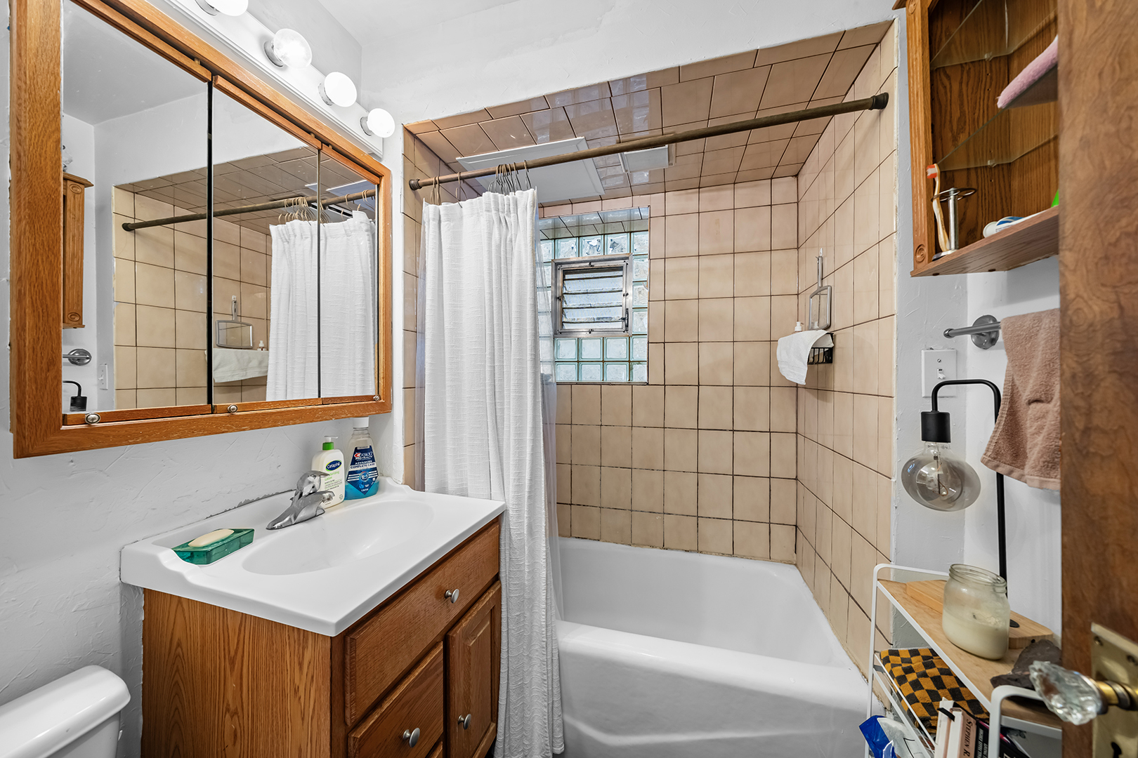 12732057 Property Photo 17