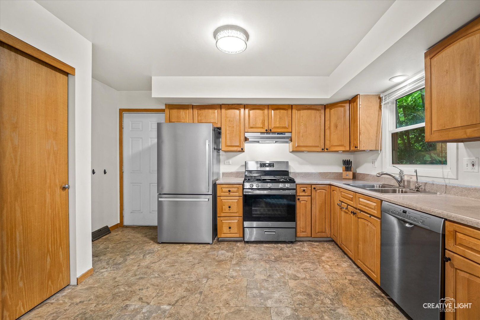 42 Lockman Circle Property Photo 4