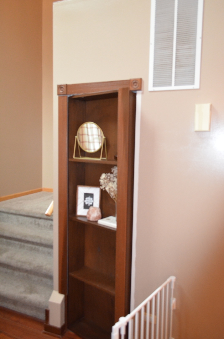 2345 Woodhill Court Property Photo 20