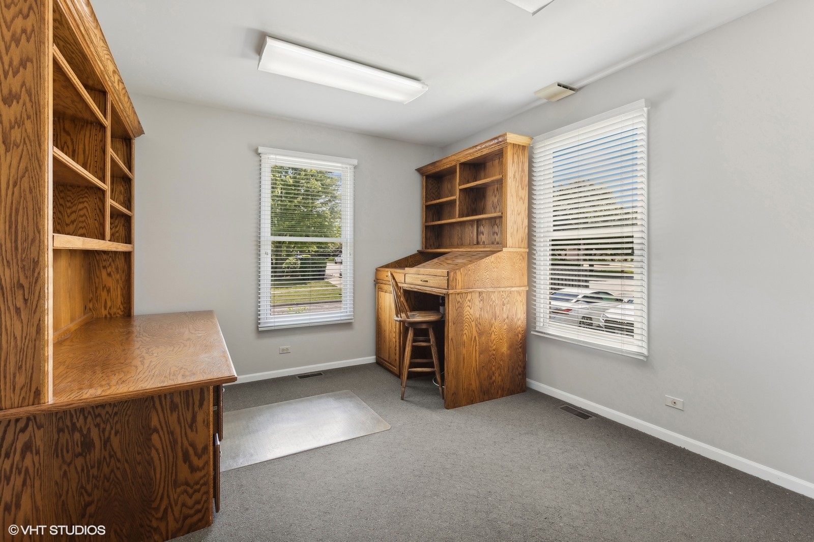 105 E Irving Park Road Property Photo 9