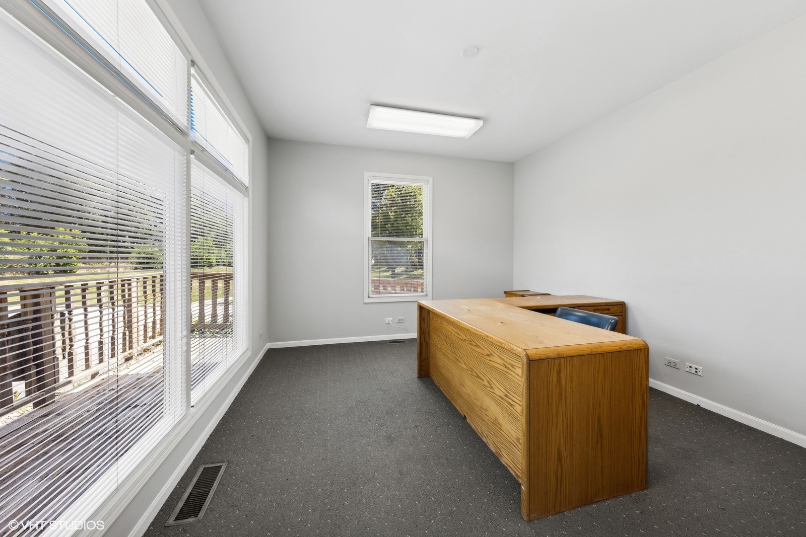 105 E Irving Park Road Property Photo 12