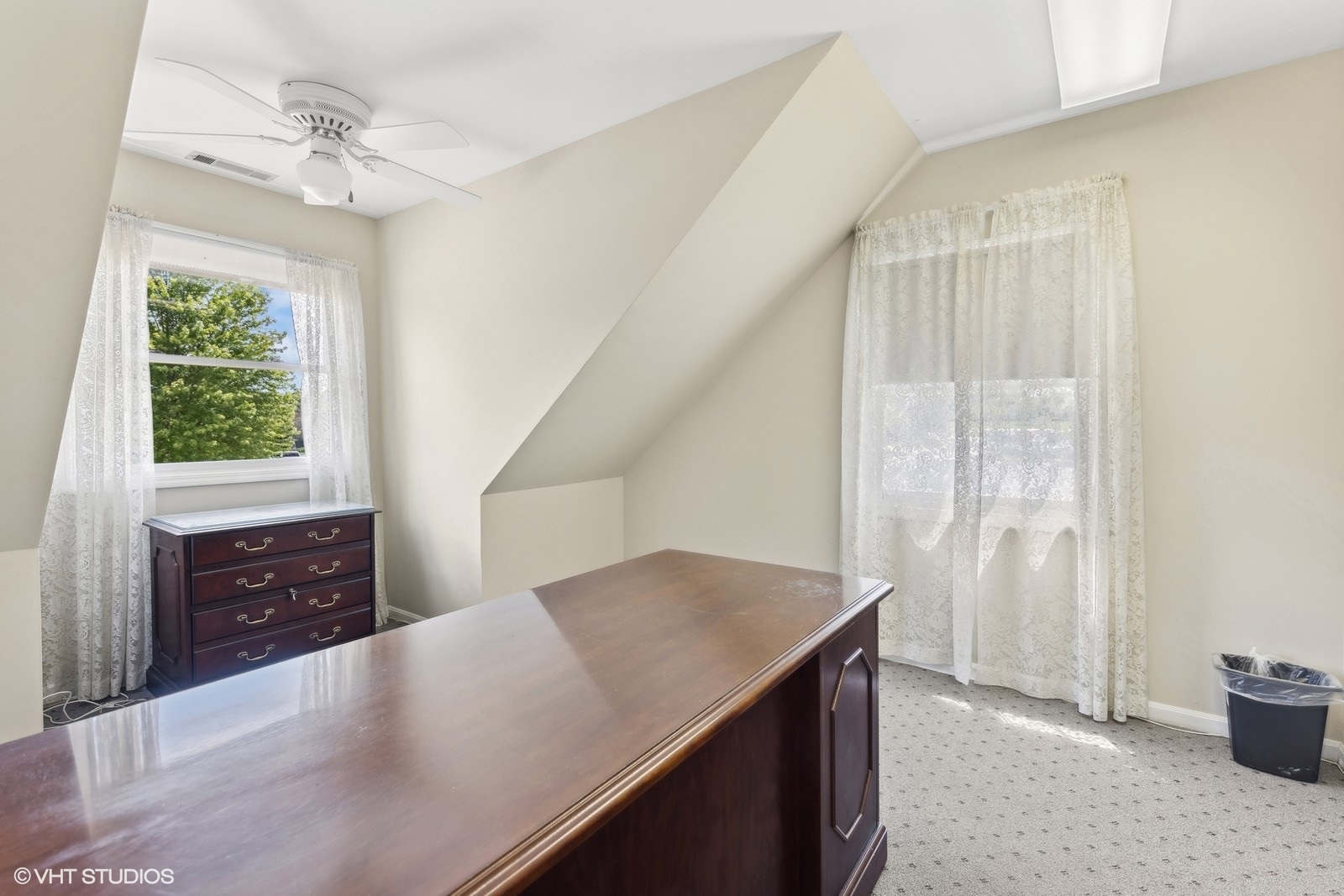 105 E Irving Park Road Property Photo 16