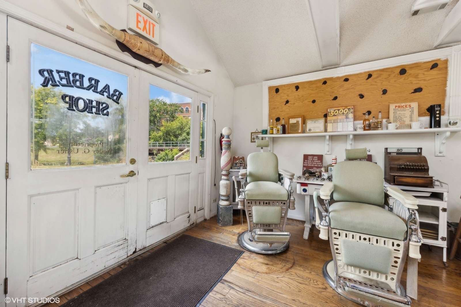 105 E Irving Park Road Property Photo 35