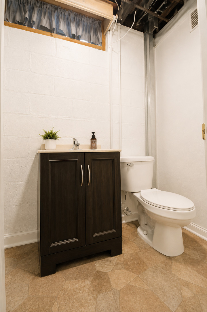 907 Cooper Street Property Photo 18