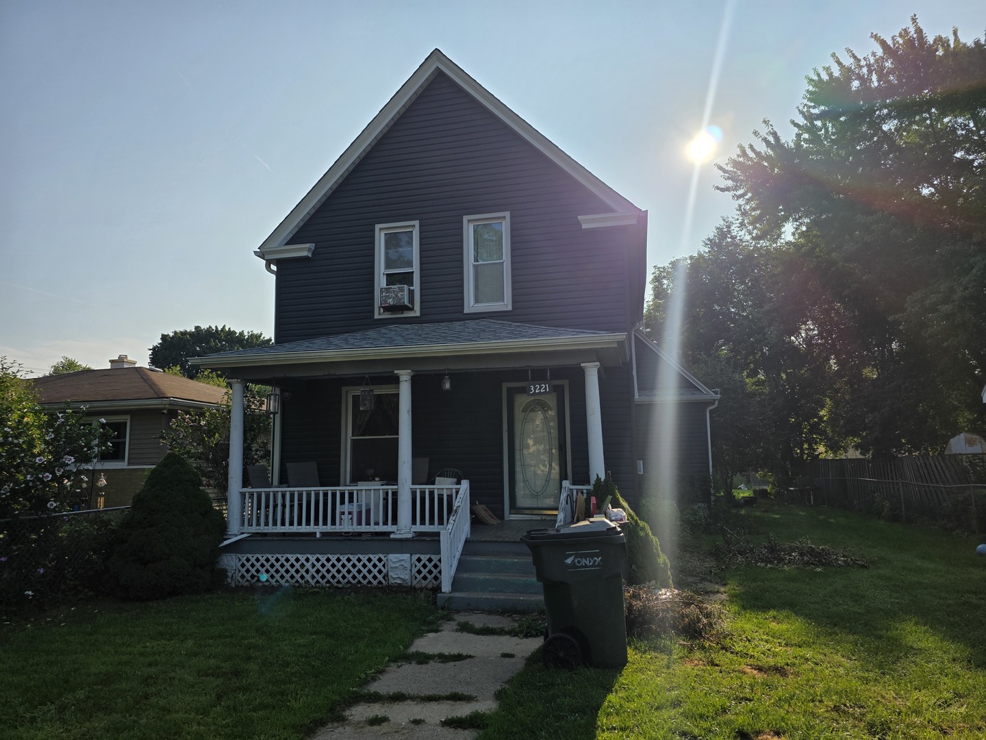 3221 Enoch Avenue Property Photo 1