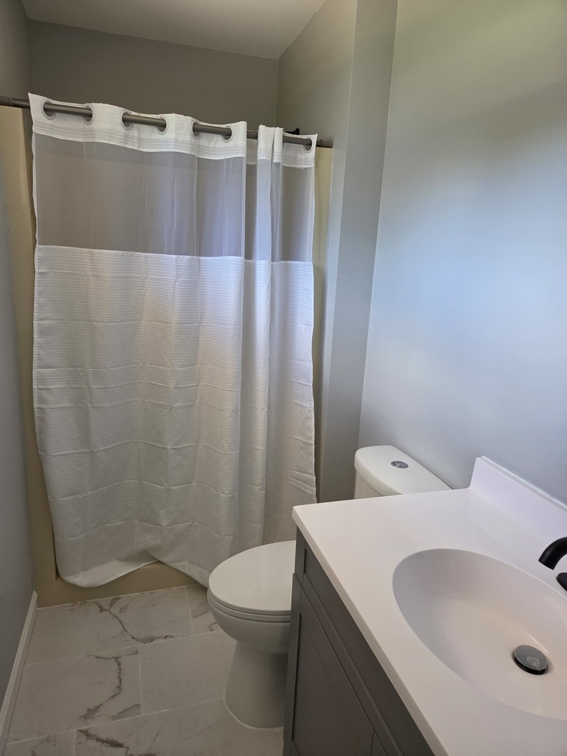 505 W 10th Street Property Photo 8