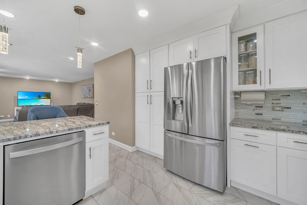 256 E Fox Hill Drive Property Photo 12