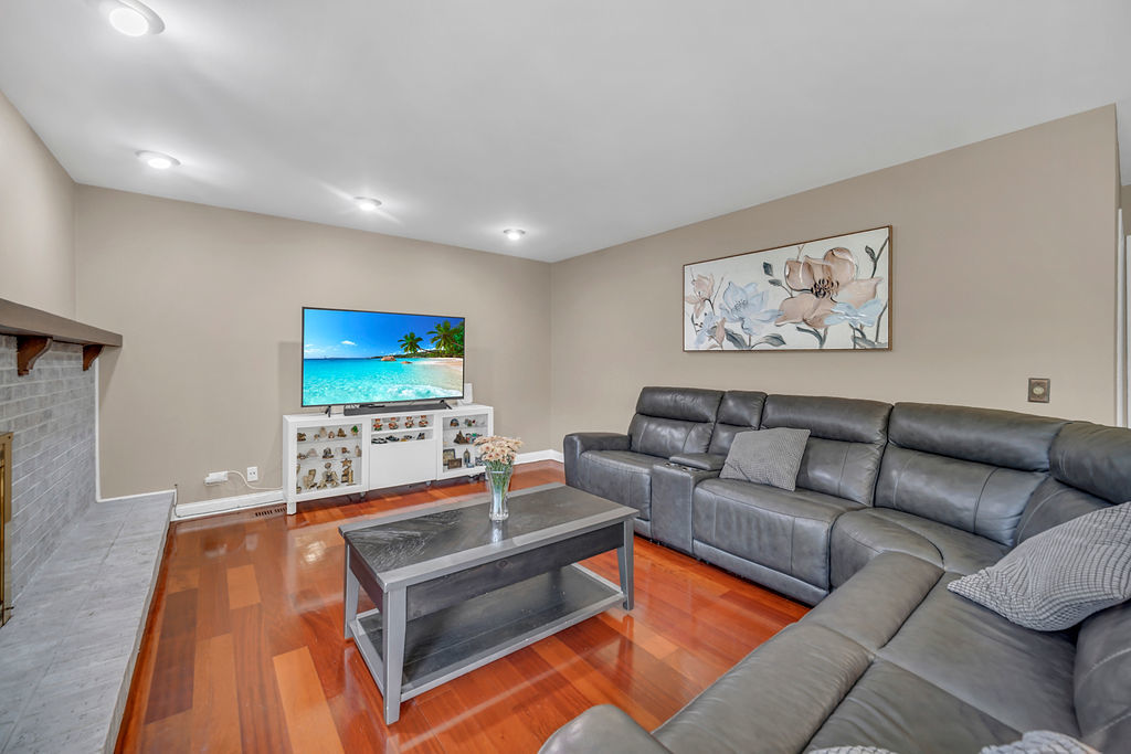 256 E Fox Hill Drive Property Photo 14